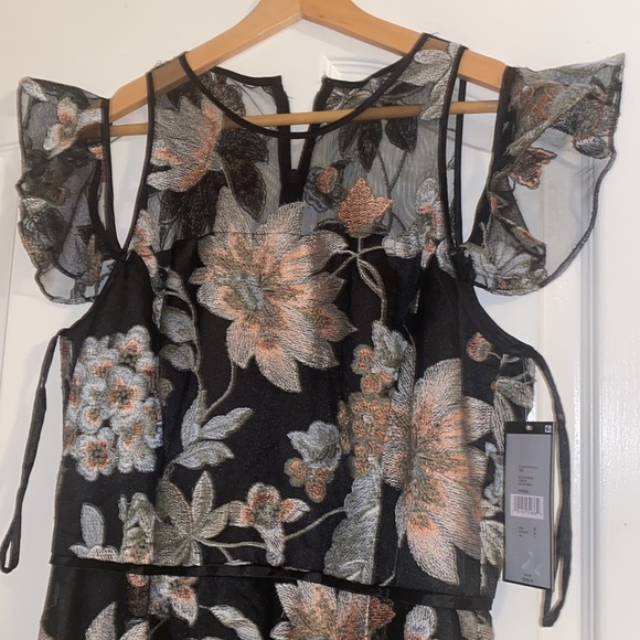 Tahari Formal gown - Picture 7 of 14